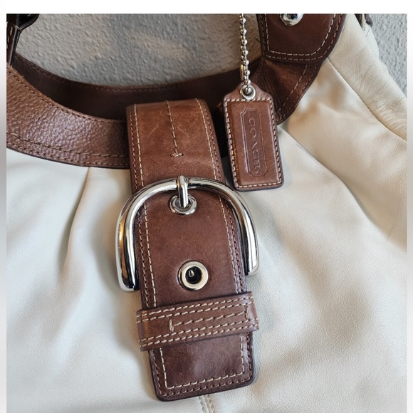 Coach White Leather Shoulder Bag - Picture 8 of 16